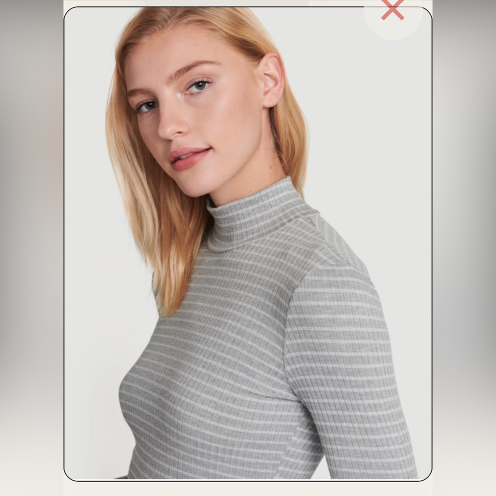 FRAME 70's Turtleneck in Gray White Multi Striped Top Medium Made In USA Ribbed - Picture 2 of 8